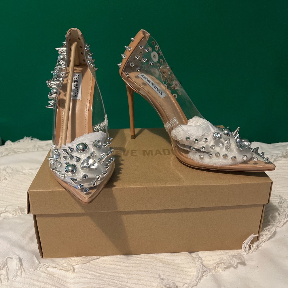 Clear Studded Pump